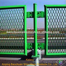 High quality green powder coated expanded metal fence